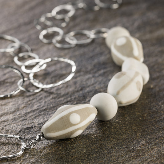 Gris – Luce, Materia e Sobrietà