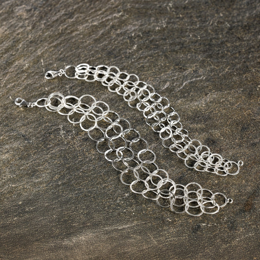 Bracciale a tre giri Mart – La luce del gesto artigiano